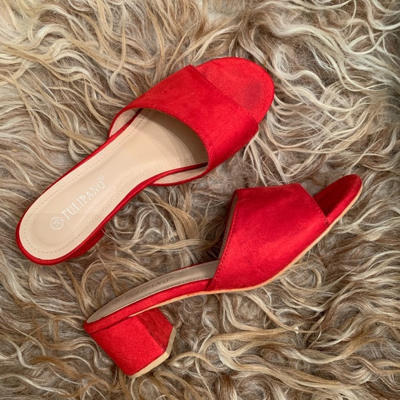 Red slides with small block heel - Picture 1 of 2